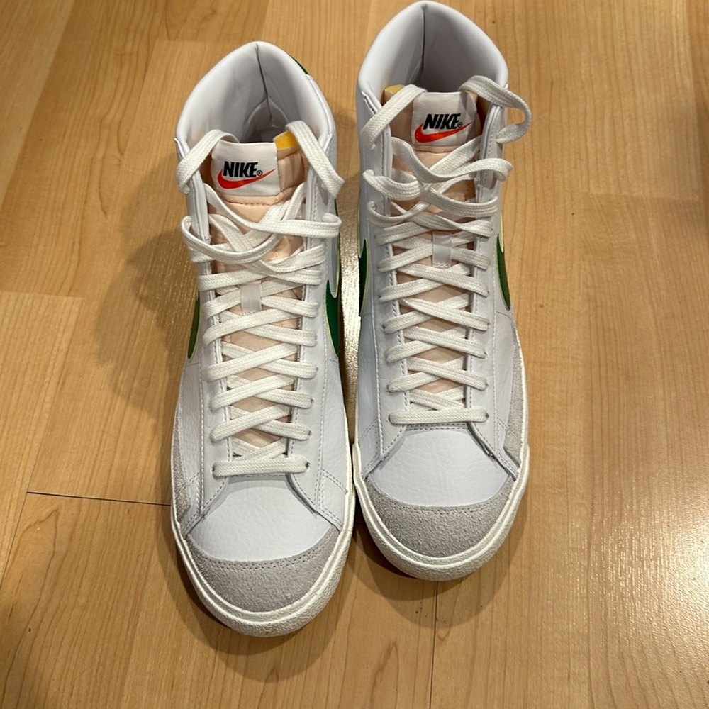 Nike Blazer Mid ‘77 VNTG 10.5 M / 12 WMNS